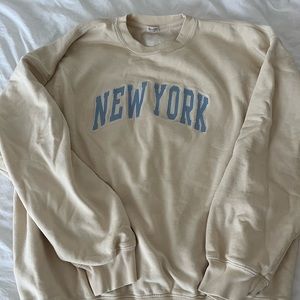 BRANDY MELVILLE NYC SWEATSHIRT!!